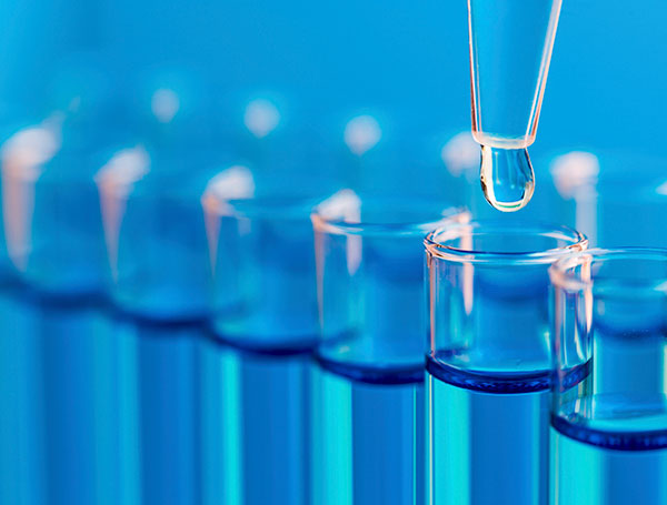 ��ʱ�ڻ�ѧ����ҩ��ҵ���ٵĻ�Ե����ս